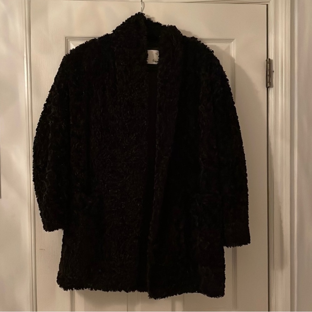 SOLD Aritzia Wilfred free Black Women's Coat